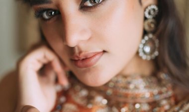 Deepshikha stuns in a timeless ensemble infused with modern sensibility, turning every glance into a statement, and reflecting true poise and an evolving style.