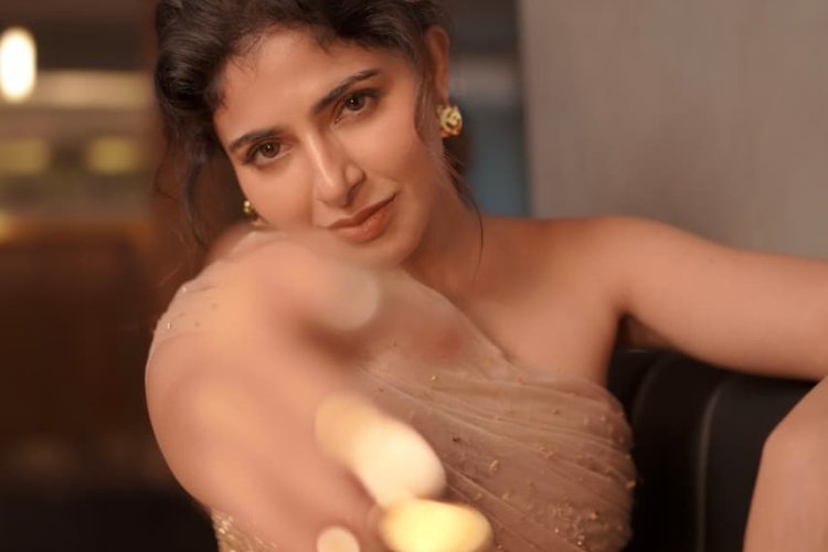 Golden hour glow and endless elegance